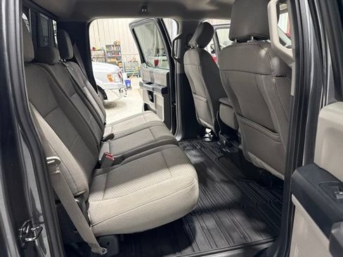 Used 2018 Ford F150 XLT w/ Equipment Group 302A Luxury AWD/4WD image 19