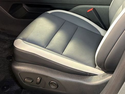 Used 2025 Honda Prologue Touring image 26