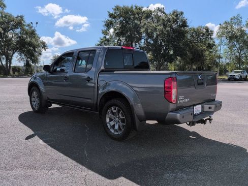 Used 2020 Nissan Frontier SV AWD/4WD image 5