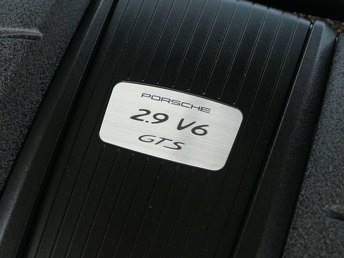 Used 2022 Porsche Macan GTS AWD/4WD image 32