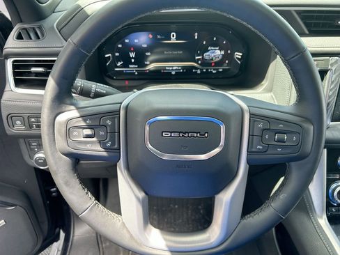 Used 2024 GMC Yukon Denali AWD/4WD image 33