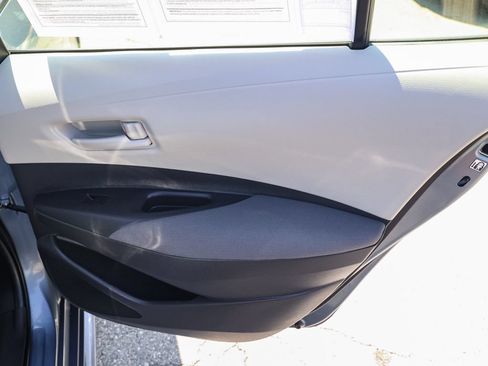 Used 2023 Toyota Corolla LE w/ Carpet Mat Package (TMS) FWD image 18