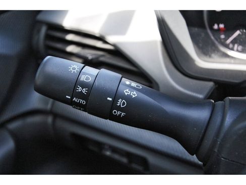 Certified 2025 Subaru Crosstrek 2.5i Limited w/ Crosstrek Mirror Package image 17