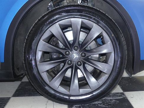 Used 2019 Tesla Model X Long Range image 9