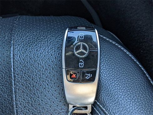 Used 2018 Mercedes-Benz E 300 image 28