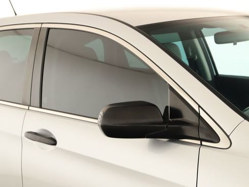 Used 2015 Honda CR-V LX image 36