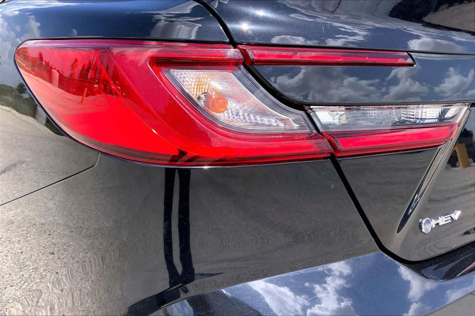 Certified 2025 Toyota Camry SE FWD image 28