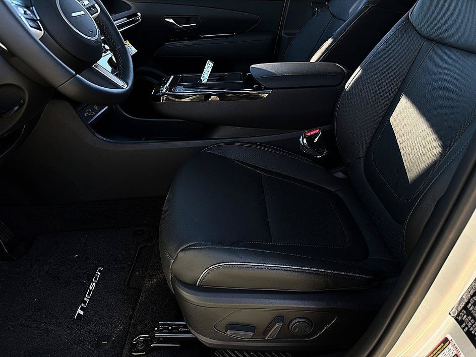 New 2026 Hyundai Tucson Limited FWD image 8