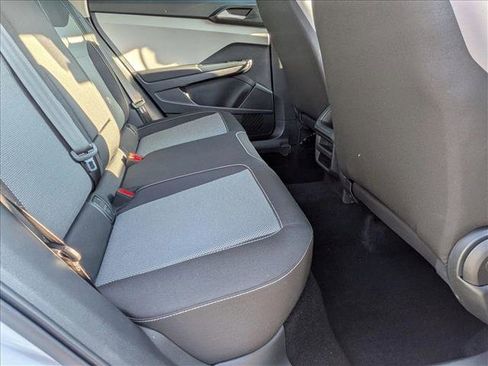 Used 2022 Volkswagen Taos S image 17