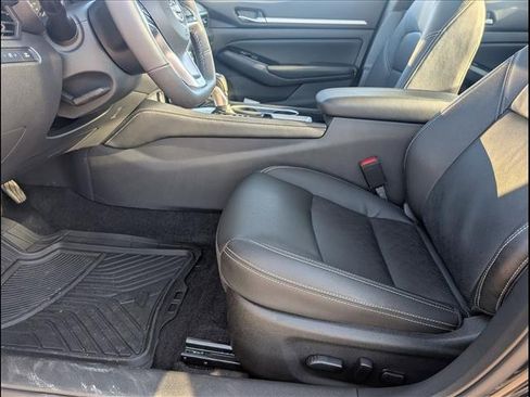 Used 2025 Nissan Altima 2.5 SL image 9