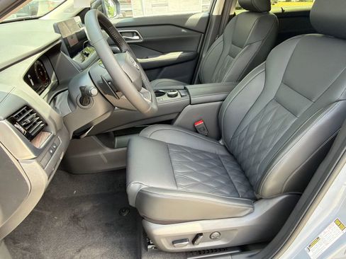 New 2026 Nissan Rogue Platinum w/ Platinum Premium Package AWD/4WD image 9