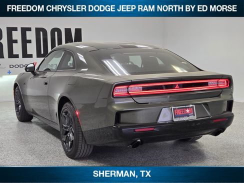 New 2026 Dodge Charger R/T w/ Blacktop Package AWD/4WD image 4