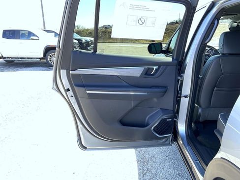 New 2026 Buick Enclave Preferred w/ Power Package image 21