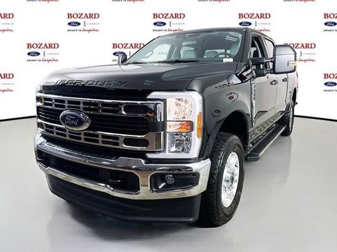New 2026 Ford F250 XLT w/ FX4 Off-Road Package AWD/4WD image 4