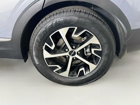 Used 2024 Kia Sportage EX FWD image 11