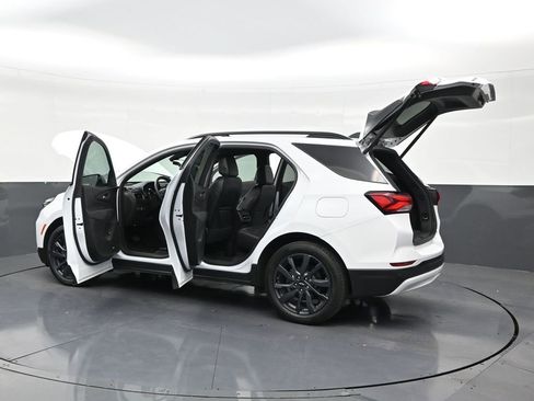 Used 2024 Chevrolet Equinox RS w/ RS Leather Package FWD image 31