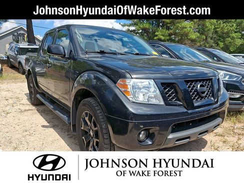 Used 2020 Nissan Frontier SV w/ Midnight Edition Floor Mats AWD/4WD image 1