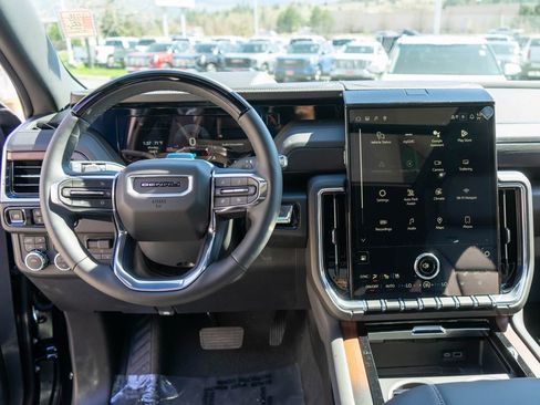 New 2026 GMC Yukon XL Denali image 18