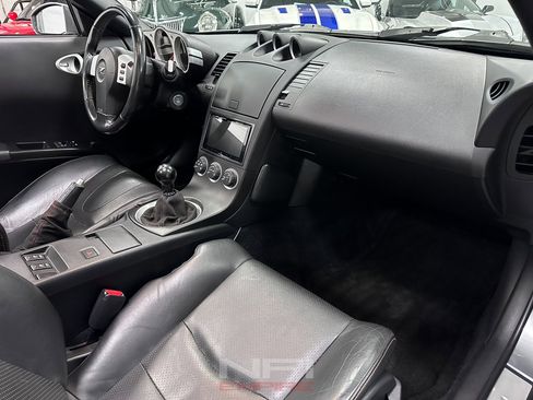 Used 2004 Nissan 350Z Touring RWD image 35
