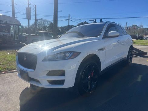Used 2018 Jaguar F-PACE Premium AWD/4WD image 2