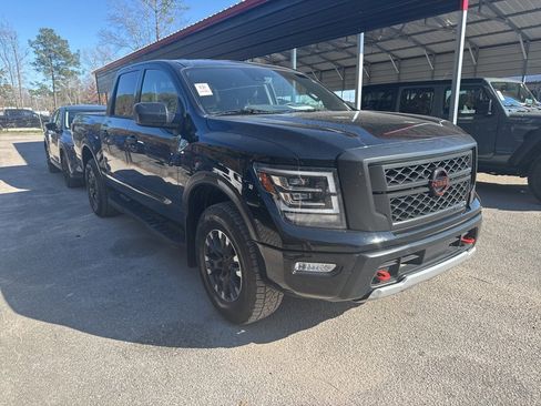 Used 2024 Nissan Titan PRO-4X w/ Off Road Protection Package image 2