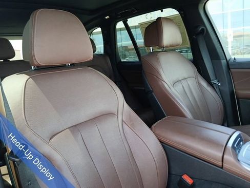 Used 2022 BMW X5 sDrive40i w/ Luxury Seating Package RWD image 19