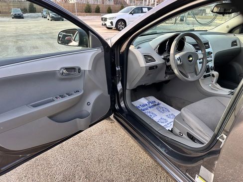 Used 2012 Chevrolet Malibu LS image 13