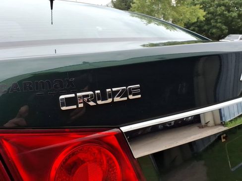 Used 2014 Chevrolet Cruze LS FWD image 31