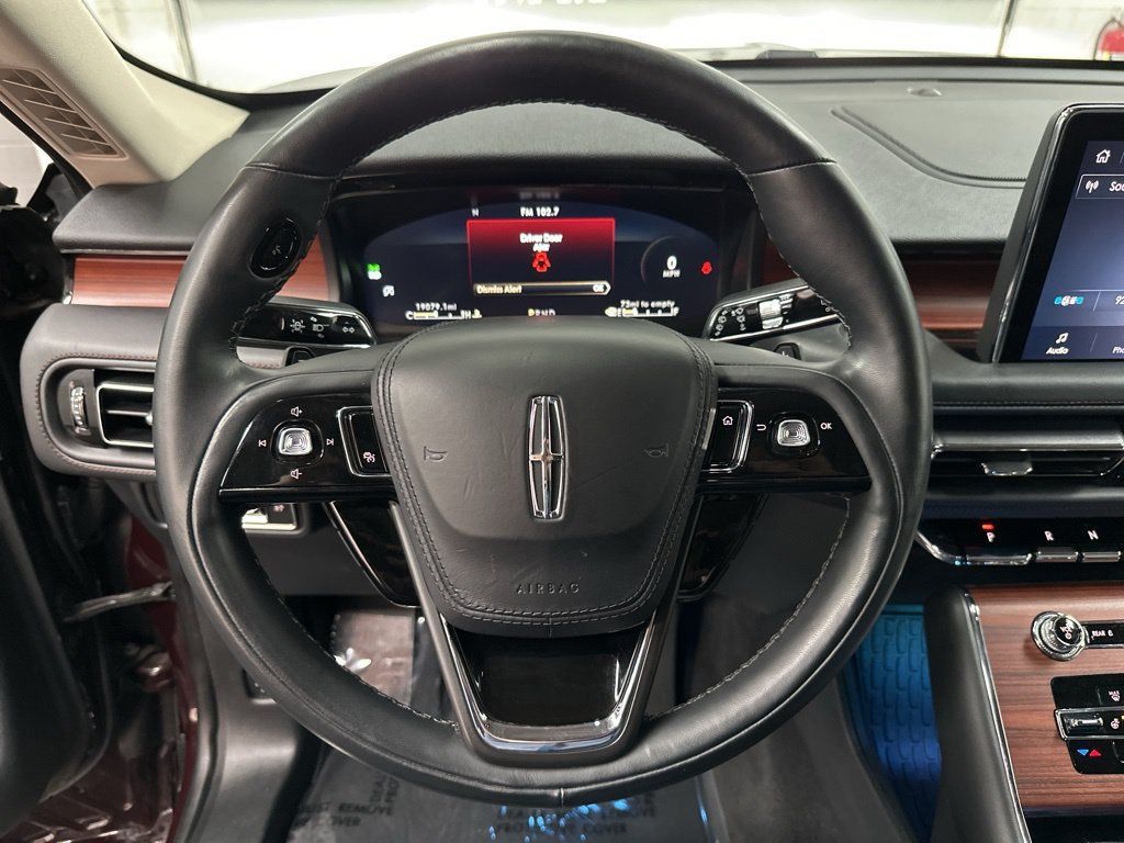 Used 2023 Lincoln Aviator Reserve w/ Equipment Group 201A AWD/4WD image 14