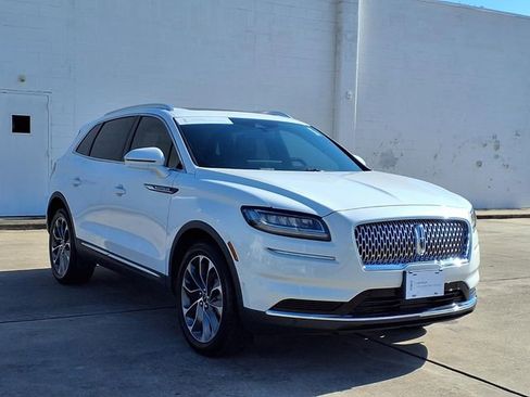 Certified 2023 Lincoln Nautilus Reserve FWD image 20