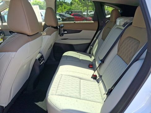 New 2026 Nissan Murano Platinum image 8