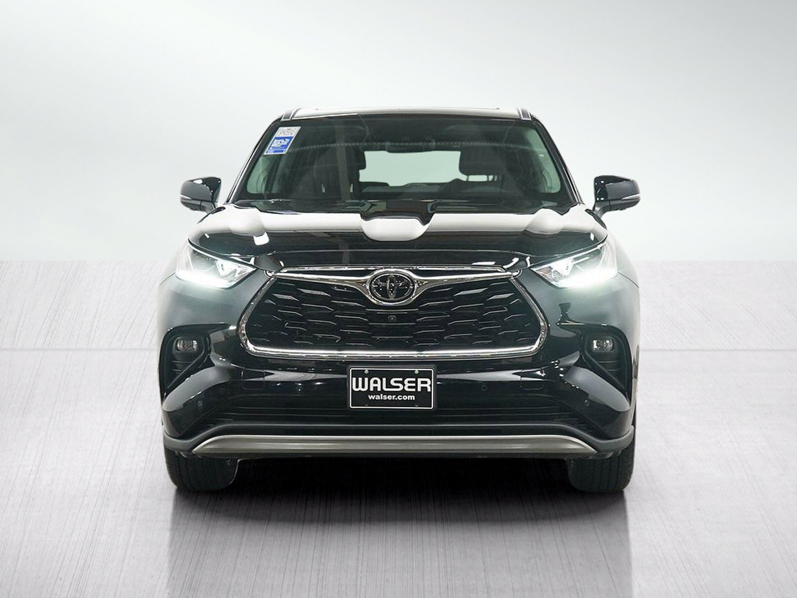 Used 2026 Toyota Highlander Platinum AWD/4WD image 8