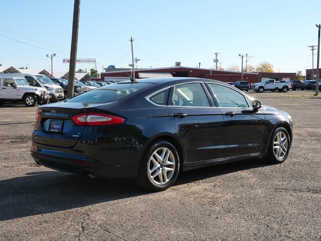 Used 2014 Ford Fusion SE w/ Equipment Group 202A FWD image 6
