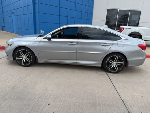 Used 2021 Honda Accord Touring image 8