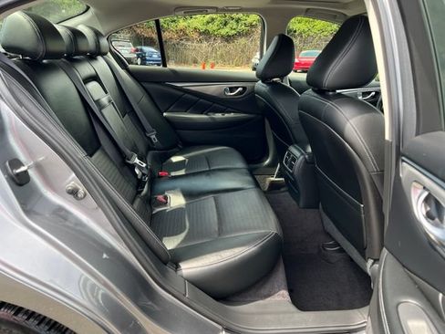 Used 2017 INFINITI Q50 Red Sport 400 AWD/4WD image 10