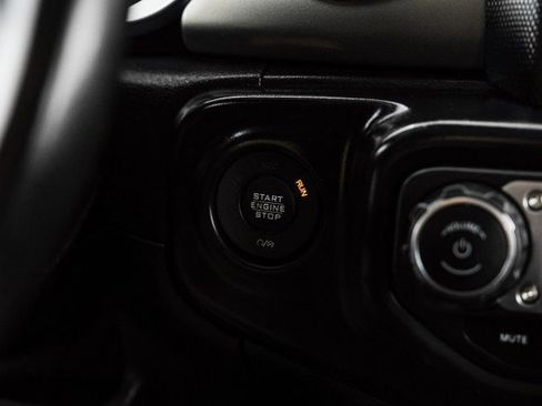 Used 2018 Jeep Wrangler Unlimited Sport S image 24