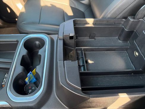 Used 2021 Chevrolet Silverado 1500 LTZ w/ LTZ Premium Package image 27