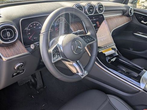 New 2026 Mercedes-Benz GLC 300 image 3