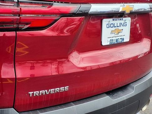 Used 2023 Chevrolet Traverse LT w/ LPO, Floor Liner Package image 27