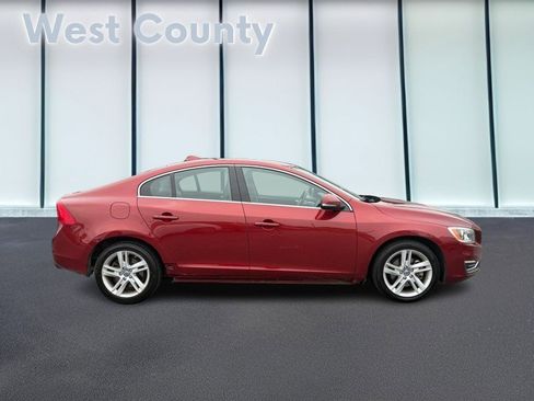 Used 2015 Volvo S60 T5 Premier Plus FWD image 2