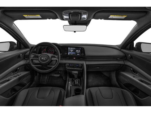 Used 2023 Hyundai Elantra SEL w/ Winter Weather Package FWD image 5
