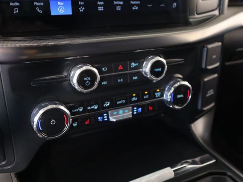 Used 2025 Ford F150 Lariat w/ Equipment Group 502A High image 8