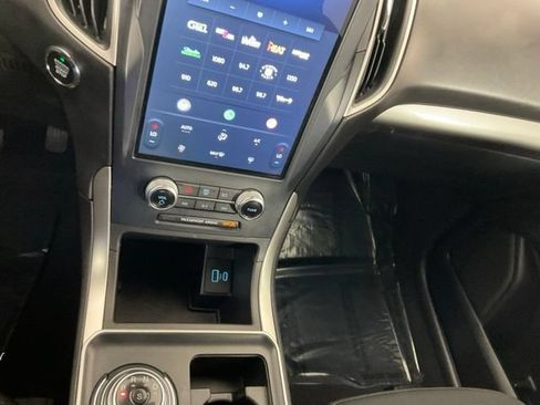 Used 2023 Ford Edge SE w/ Black Appearance Package AWD/4WD image 18