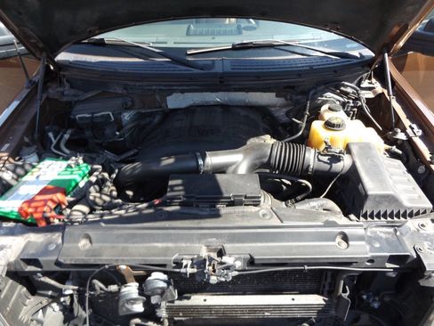 Used 2012 Ford F150 XLT w/ XTR Pkg image 29