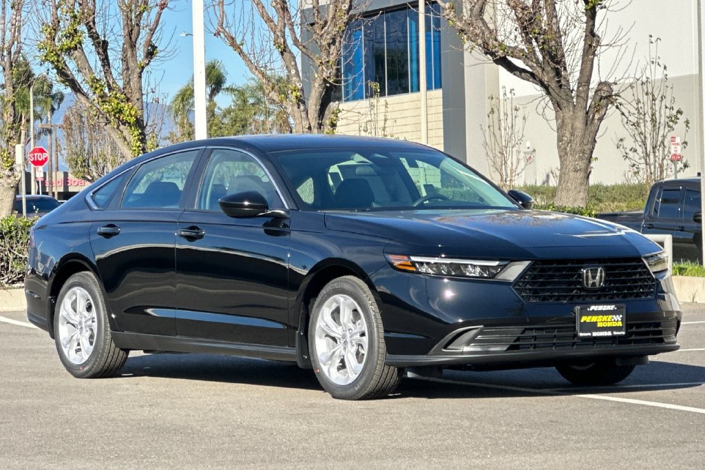 New 2026 Honda Accord LX image 2