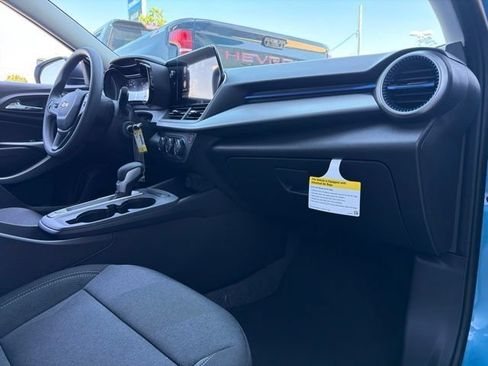 New 2026 Chevrolet Trax LS FWD image 21