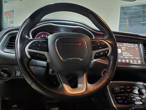 Used 2018 Dodge Challenger SXT Plus RWD image 21