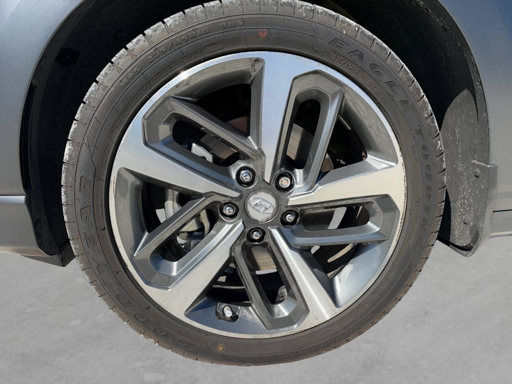 Used 2020 Hyundai Kona Ultimate w/ Cargo Package FWD image 9