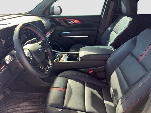 Used 2024 Chevrolet Traverse RS w/ LPO, Cargo Package image 7