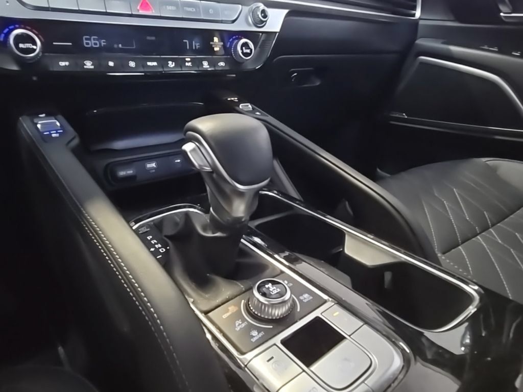 Used 2024 Kia Telluride EX X-Line AWD/4WD image 29